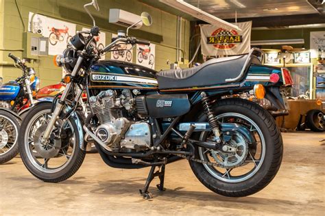 Restored 1978 Suzuki GS1000 Is a Sporty Samurai Clad With Aftermarket ...