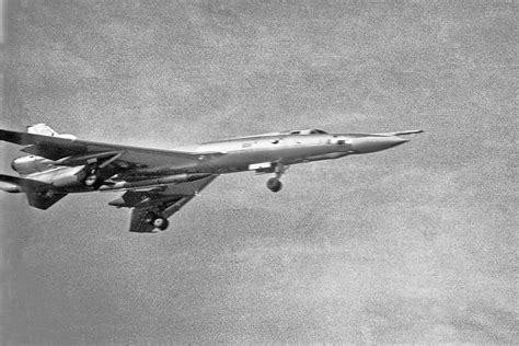 EL HANGAR DE TJ: TUPOLEV TU-22 BLINDER