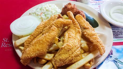 Fred’s Fish House - 15 Reviews - Seafood - 215 Main St, Mammoth Spring ...