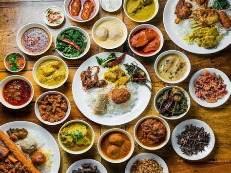 A Food Lover's Guide To Authentic Kashmiri Cuisine: Exploring The ...