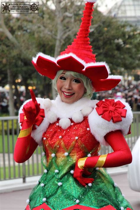 ディズニー・サンタヴィレッジ・パレード (With images) | Disney christmas parade, Disneyland ...