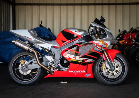 2001 Honda RC51 – Iconic Motorbike Auctions