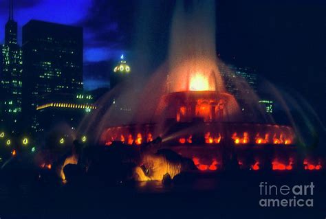 Buckingham Fountain After Dark Photograph by Bob Phillips - Fine Art ...