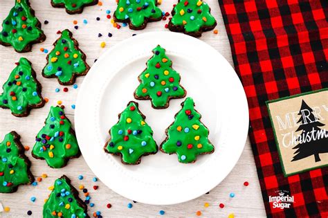 Copycat Little Debbie Christmas Tree Brownies | Imperial Sugar