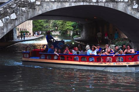 River Walk Boat Tour, San Antonio | When the temperature ove… | Flickr