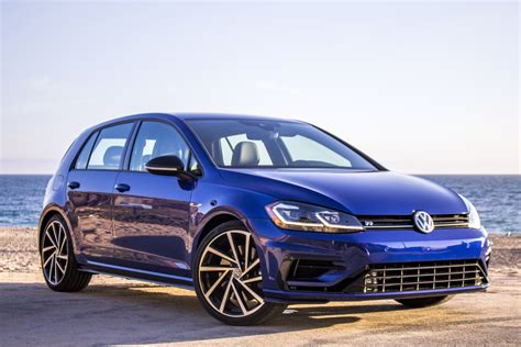 2018 Volkswagen Golf R Review: A Hot Hatch Metaphor for Adulthood's ...