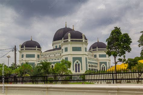 Great Mosque of Medan or Masjid Raya Al Mashun is a mosque located in ...