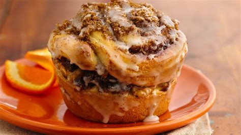 Persian Date-Filled Cinnamon Roll Muffins Recipe - Pillsbury.com