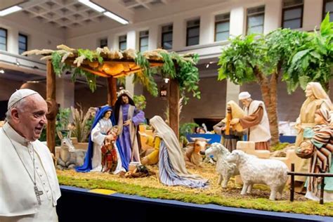 Pope Francis blesses 100 nativity scenes near the Vatican | CBCPNews