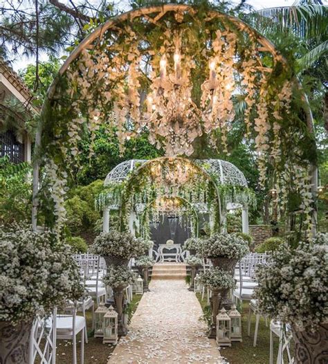 15 Garden Wedding Venues That Will Make Your Heart Skip a Beat ...