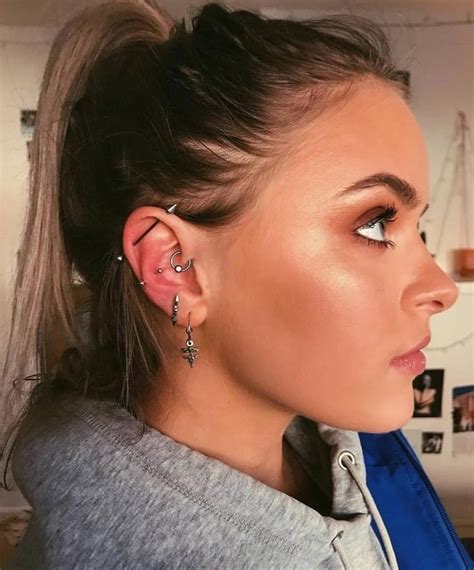 ≡ The Daith Piercing: 8 Facts That Will Make You Want To Get One 》 Her ...