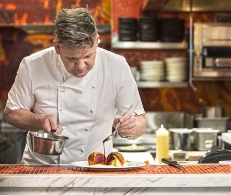 Gordon Ramsay opens Hell’s Kitchen on Las Vegas Strip — VIDEO | Food ...