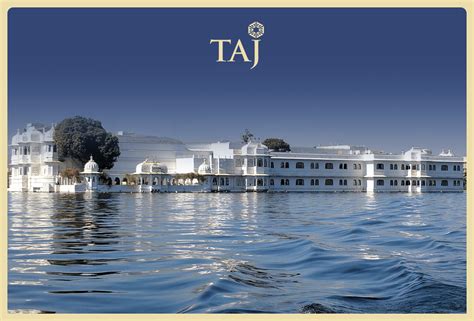 Taj Lake Palace Udaipur | Destination Wedding Venue | Varmalla