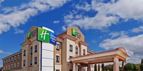 Top 4 Victoria Hotels by IHG - November 2024