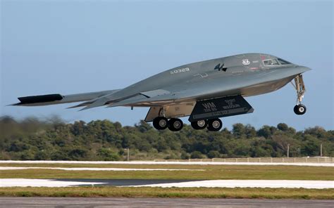 Northrop Grumman B-2 Spirit - Bomber US Airforce Wallpaper Download ...