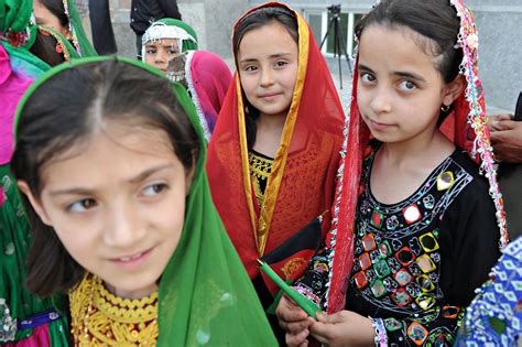 File:Afghan girls in traditional clothes-May 2011.jpg - Wikimedia Commons