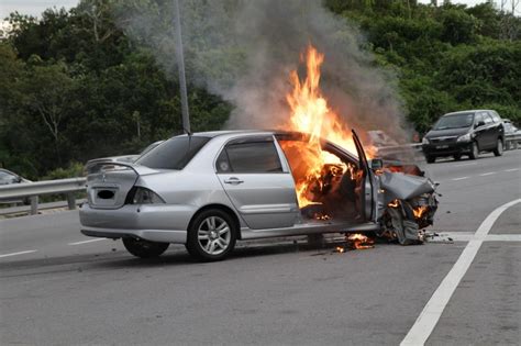 Car On Fire In Los Angeles Today Car Downtown Angeles Los Arson Fires ...