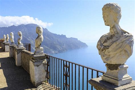 Terrace of Infinity, Gardens of Villa Cimbrone, cliff top Ravello ...