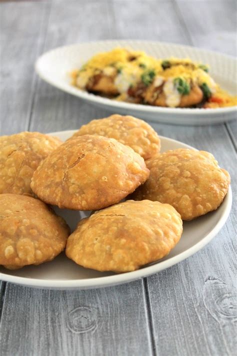 Khasta Kachori Recipe (Moong dal khasta kachori chaat recipe)