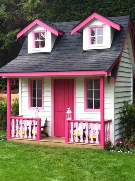 a well lived life...: Little Girl's Dream House! | Backyard playhouse ...