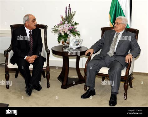 Palestinian President Mahmoud Abbas (Abu Mazen) meets with the ...