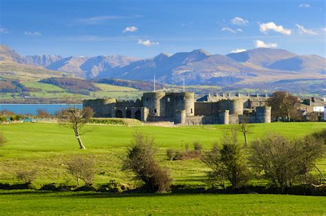 Beaumaris Castle | Beaumaris (Biwmares), Wales Attractions - Lonely Planet