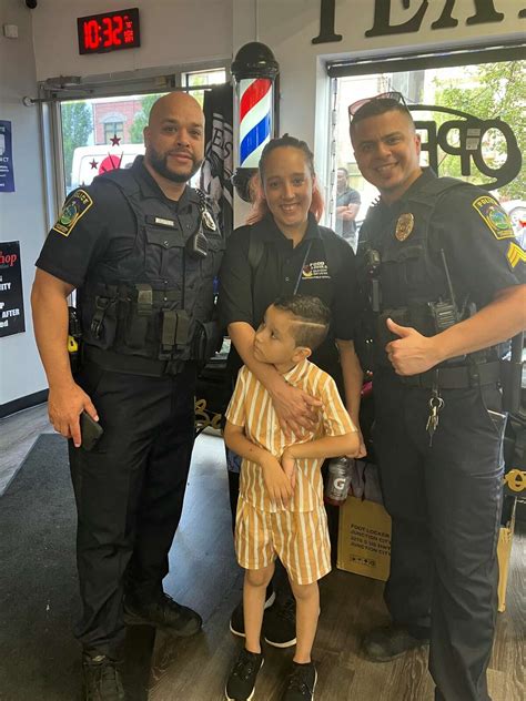 East Hartford police join local barber to give kids free, fresh cuts