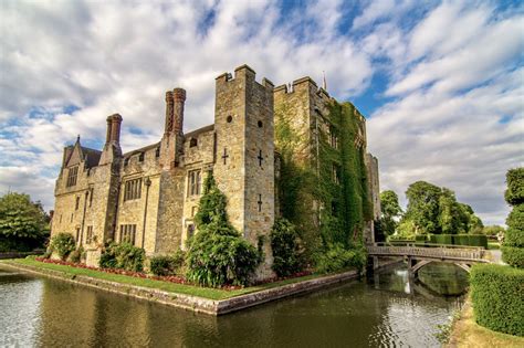 Visiting Hever Castle in Kent, England