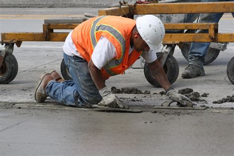 What are the Signs of a Good Concrete Contractor? - Banff Management