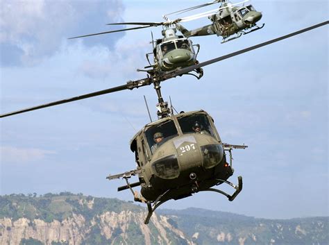 Huey helicopter pilots in vietnam - lasopaluxe