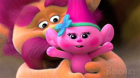 The First 5 Minutes of Trolls with BABY Poppy - YouTube