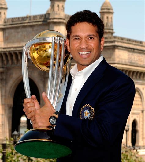 Sachin Tendulkar Pictures with World Cup Trophy - Free New Wallpapers ...