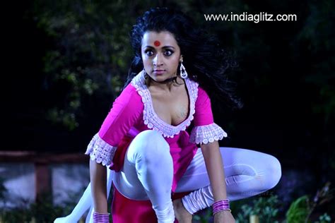 Nayagi Tamil Movie Preview cinema review stills gallery trailer video ...