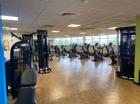 Grantham Meres Leisure Centre celebrates successful reopening with free ...