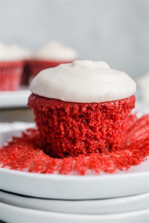 Oreo Red Velvet Cupcakes - Smells Like Home