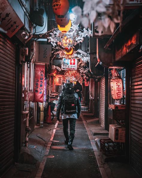 Photographer Jun Yamamoto Captures The Magic Of Japan Streets At Night ...