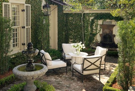 We're Craving | Courtyard gardens design, Small courtyard gardens ...