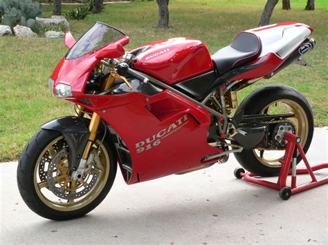 Ducati Ducati 916 SP - Moto.ZombDrive.COM