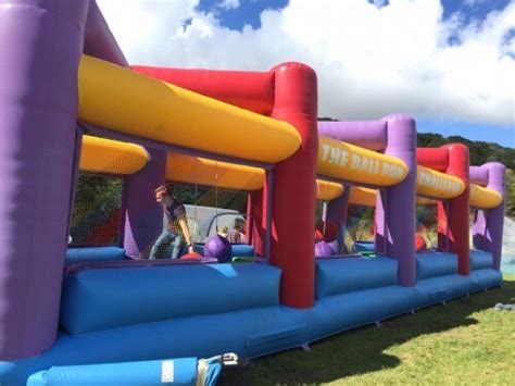 Ball Run Challenge: team building inflatable hire.