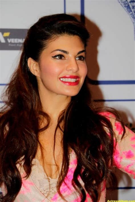 Jacqueline Fernandez Latest Photos Stills Images - Actress Album