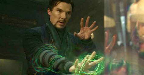 Why Did Doctor Strange & Thanos Use The Time Stone Differently?