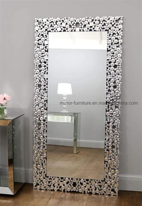 Modern Mirror Designs for a Stylish Home