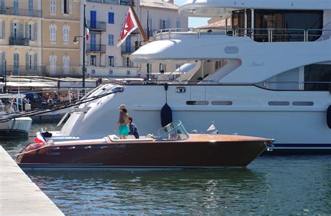 How to charter a yacht in St Tropez - Yacht Harbour