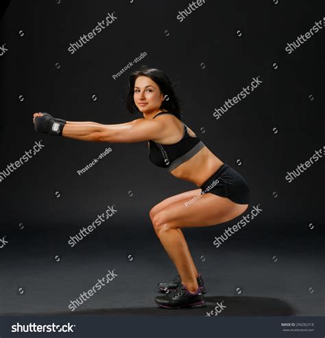 Fitness Pose Young Sportive Woman Gym Stock Photo 290282318 | Shutterstock