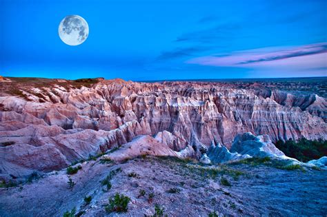 Badlands National Park: The Complete Guide for 2023 (with Map)