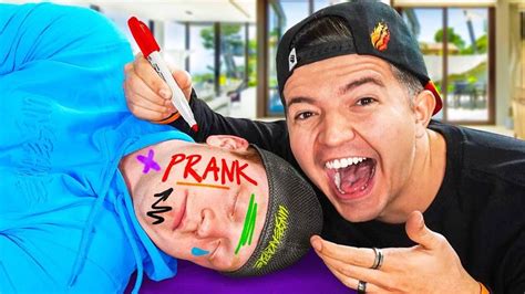 21 Ways to PRANK Unspeakable! - YouTube | House pranks, Pranks, Animal ...