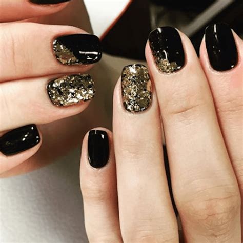 Top 50 black and gold nails ideas 2024 - flamegeuss.com