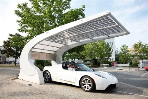 Solar-Carport macht den Parkplatz zum architektonischen Schmuckstück