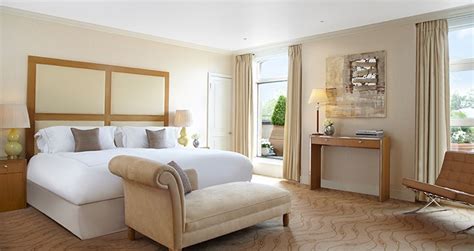 The Berkeley London - Hotels & Style