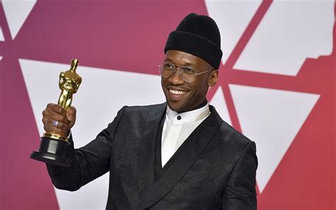 Green Book wins top honors at Oscars | WORLD